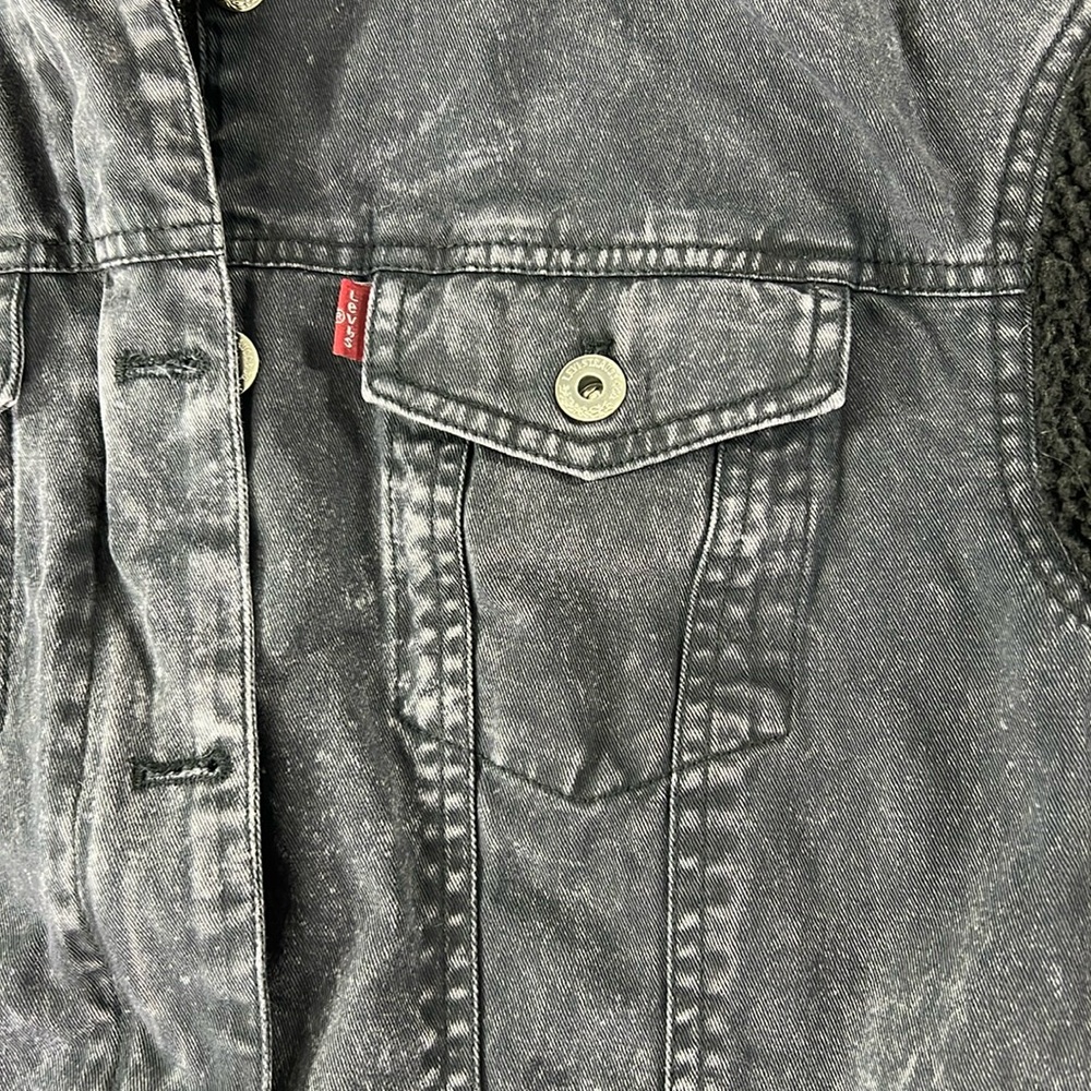 LEVIS Denim Sherpa Trucker Jacket Women SM Black Acid Wash Cotton Zip Up‎ Snap - Picture 12 of 17